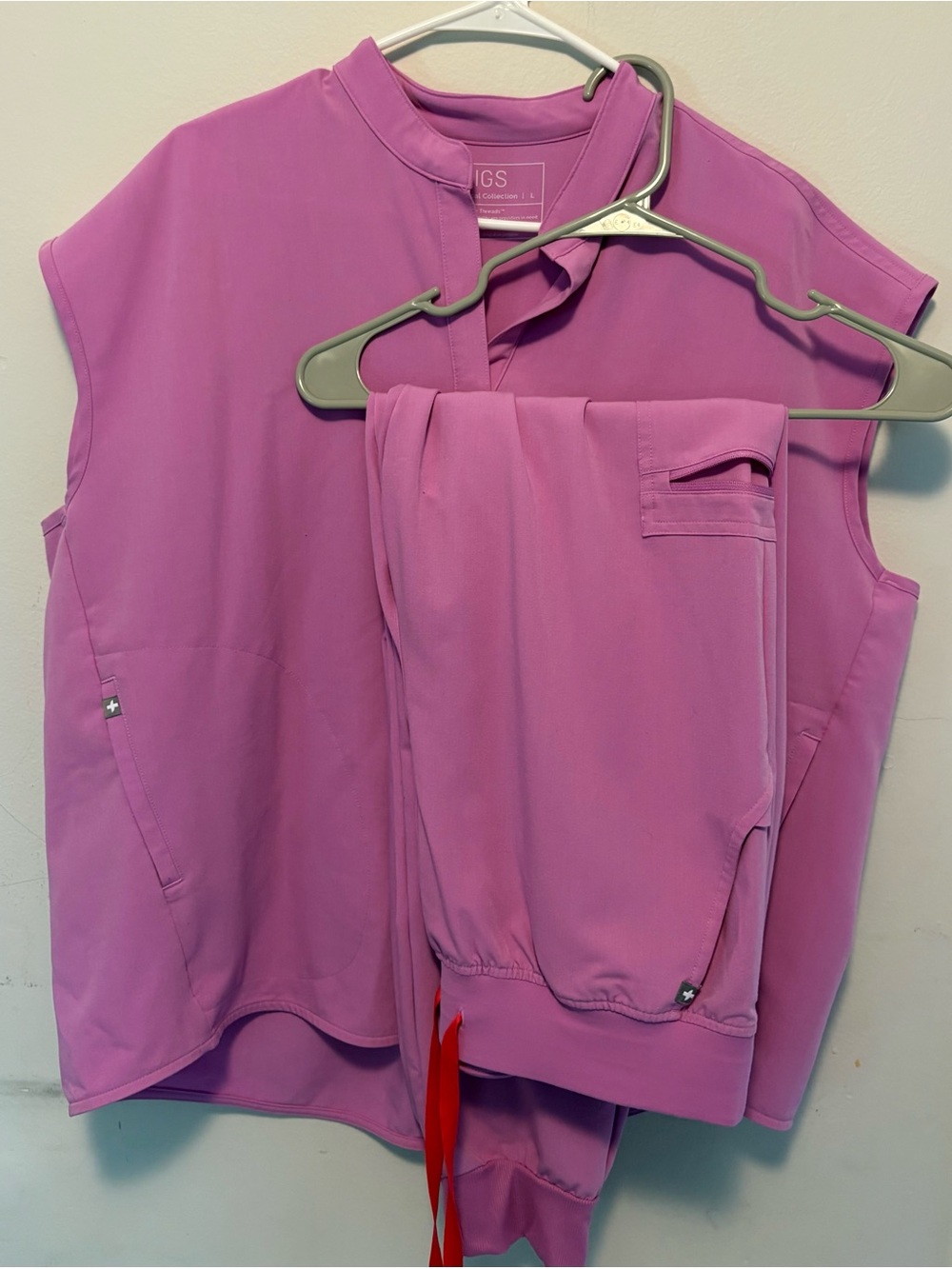 FIGS Rafaela Oversized Top & Zamora High Waisted Jogger -Pink Cloud